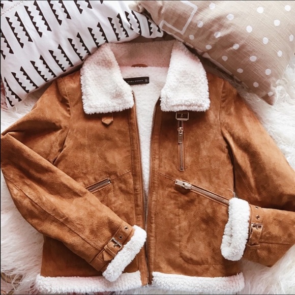 Zara Jackets & Blazers - levi’s suede moto jacket with shearling liner